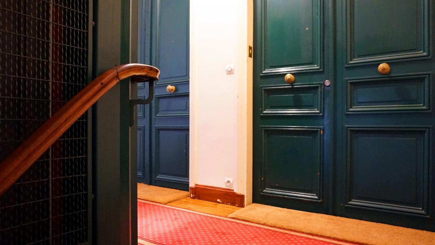 Peaceful 15th With Metro Access *