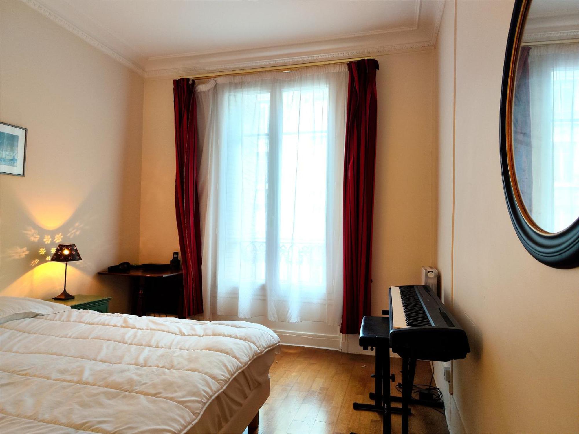 Peaceful 15th With Metro Access Appartamento Parigi