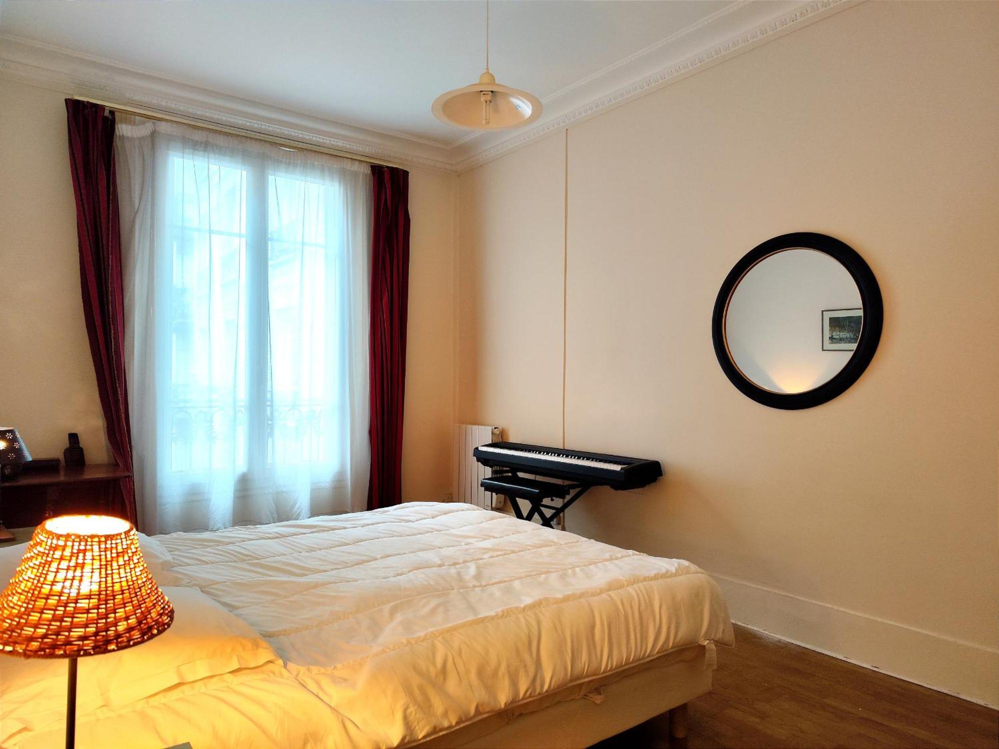 Apartment Peaceful 15th With Metro Access Paris