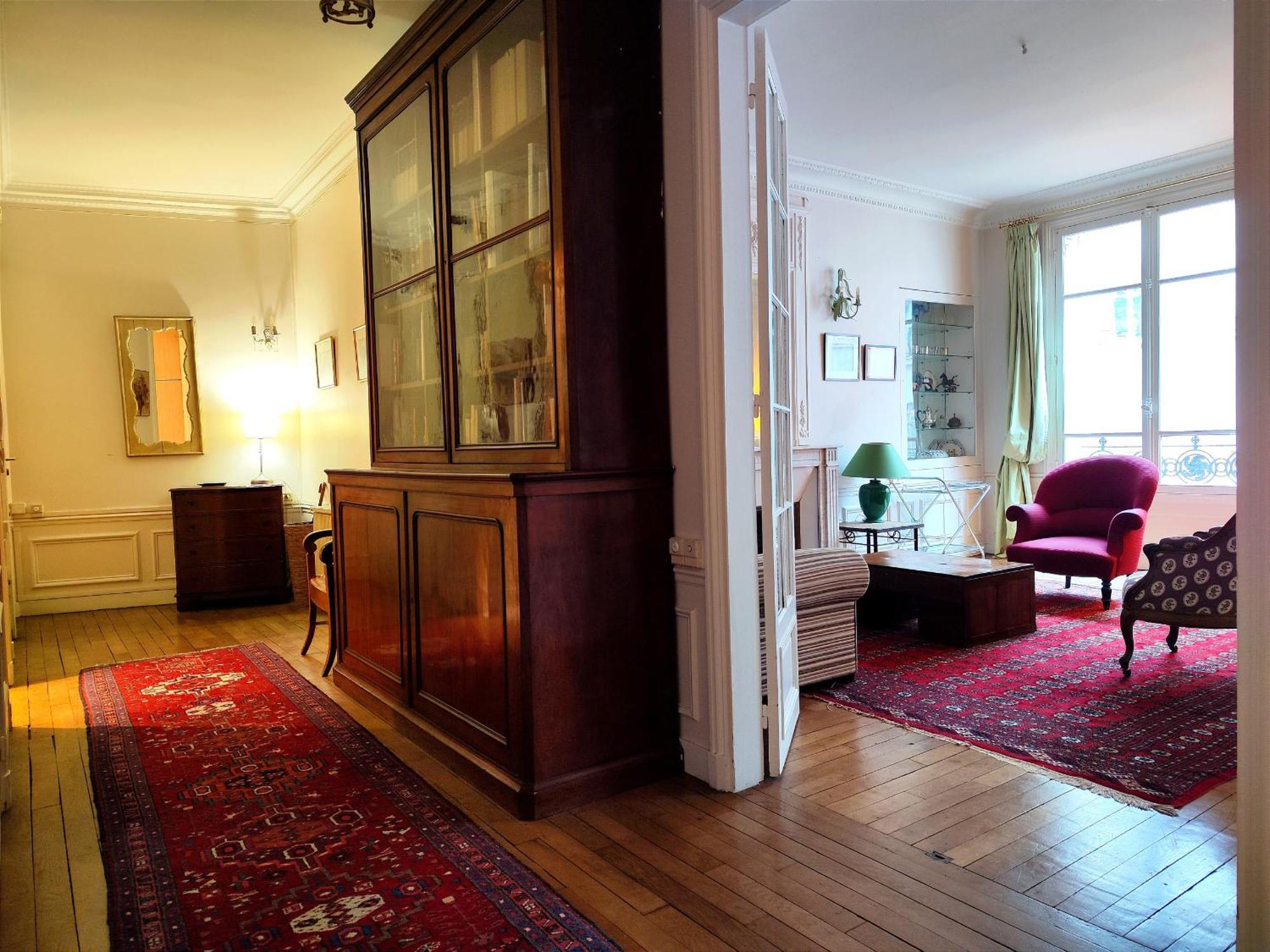 Peaceful 15th With Metro Access Parigi