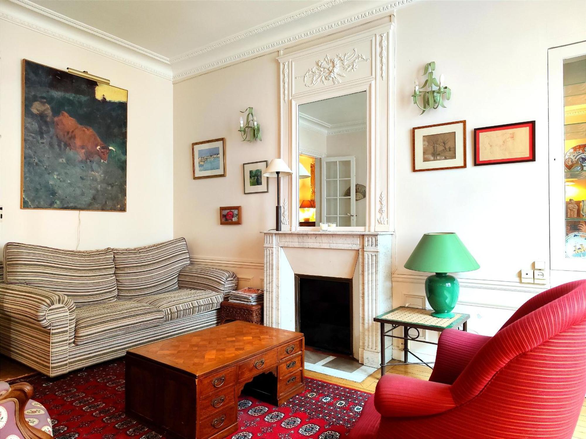 Peaceful 15th With Metro Access Parigi